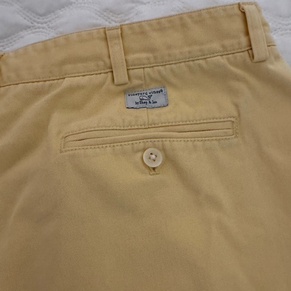 VINEYARD VINES Club Short Bundle 1 yellow 1 Lt Blue.chino style shorts size 40 - Picture 9 of 13